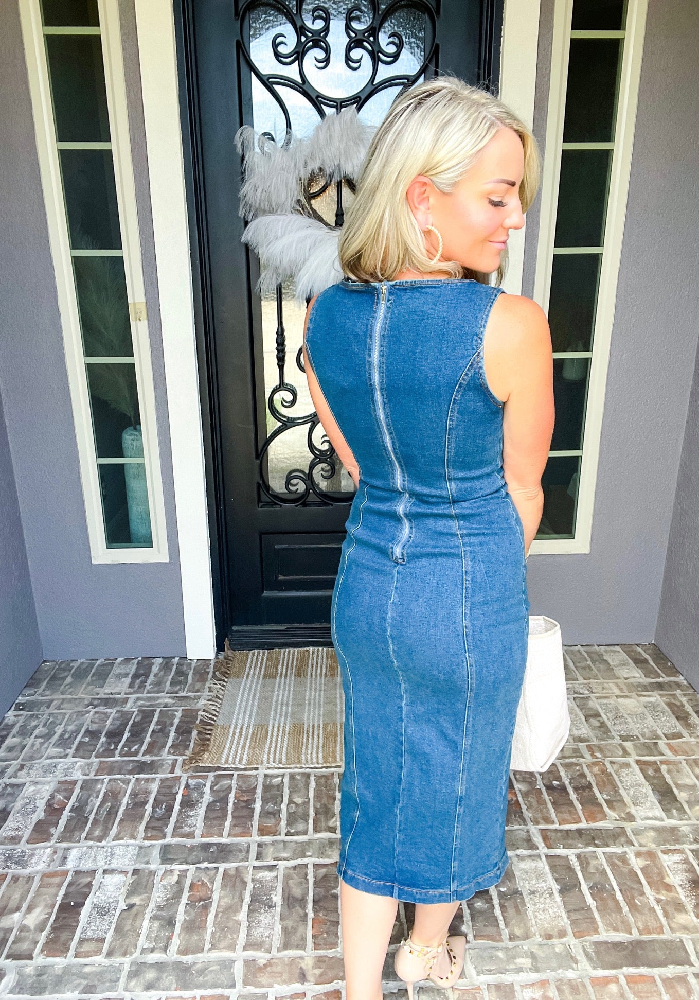 jlo guess denim dress Gallery: We love the new Guess campaign featuring Jennifer Lopez