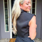 Pure Essence Cropped Blazer - Black